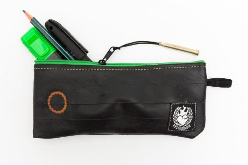"PenTube" tolltartó újrahasznosított bicikligumiból - zöld cipzár