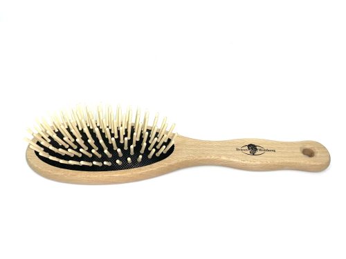 Braun & Wettberg ovális hajkefe fa sörtével
