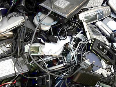 Elektronikai hulladékok – gyûjtsd külön!
