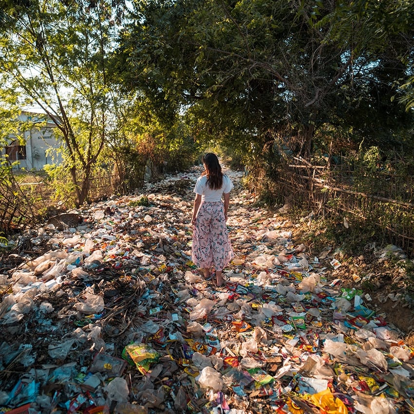 Vajon meddig él tovább a szeméttelepen a kedvenc pulcsid a halála után?